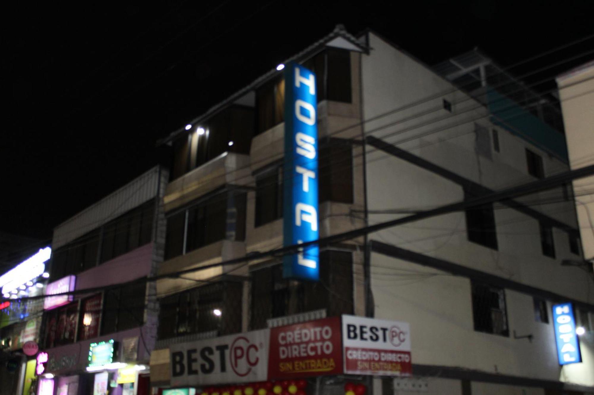 JULIUS HOSTAL - No hay parqueadero Quito Exterior foto